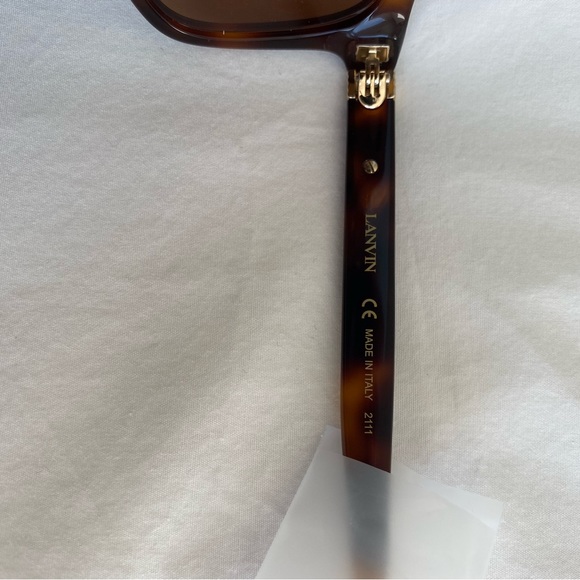 LANVIN tortoise shell sunglasses - Picture 7 of 7